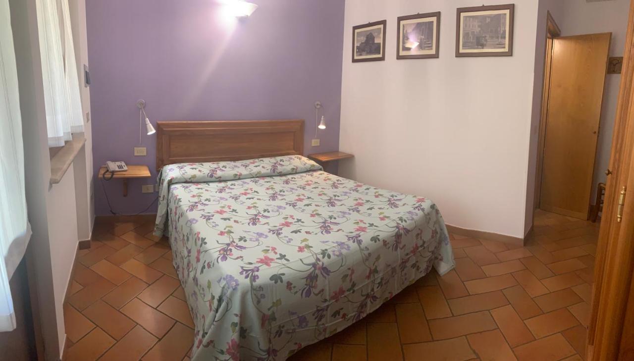 Agriturismo Il Castello Assisi Exterior foto