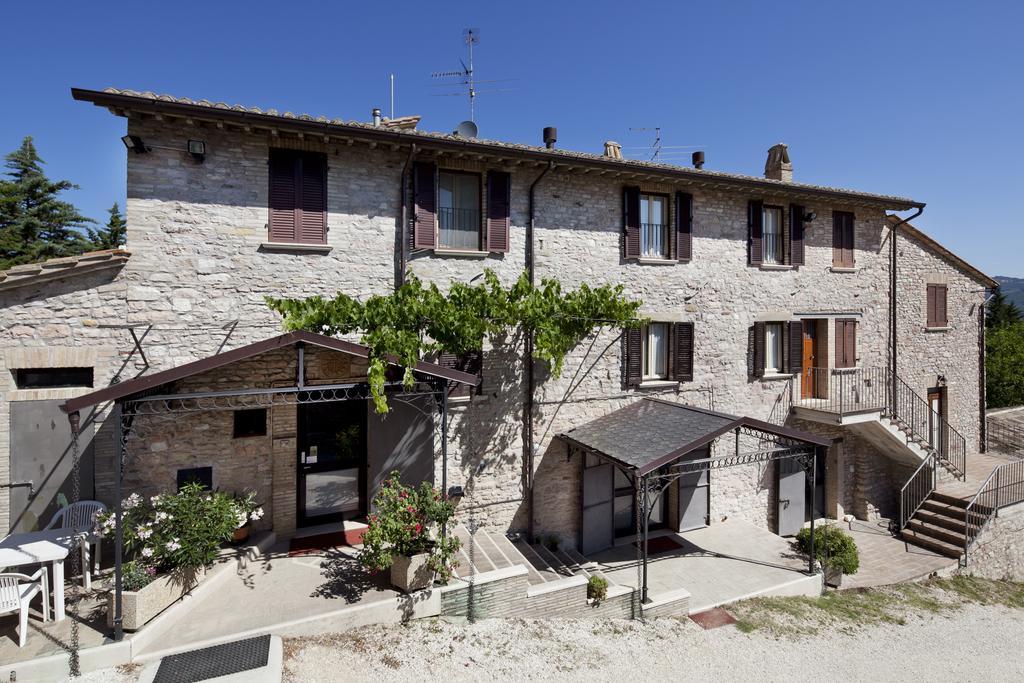 Agriturismo Il Castello Assisi Exterior foto