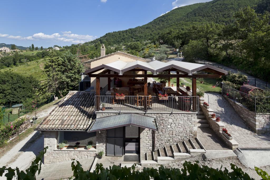 Agriturismo Il Castello Assisi Exterior foto
